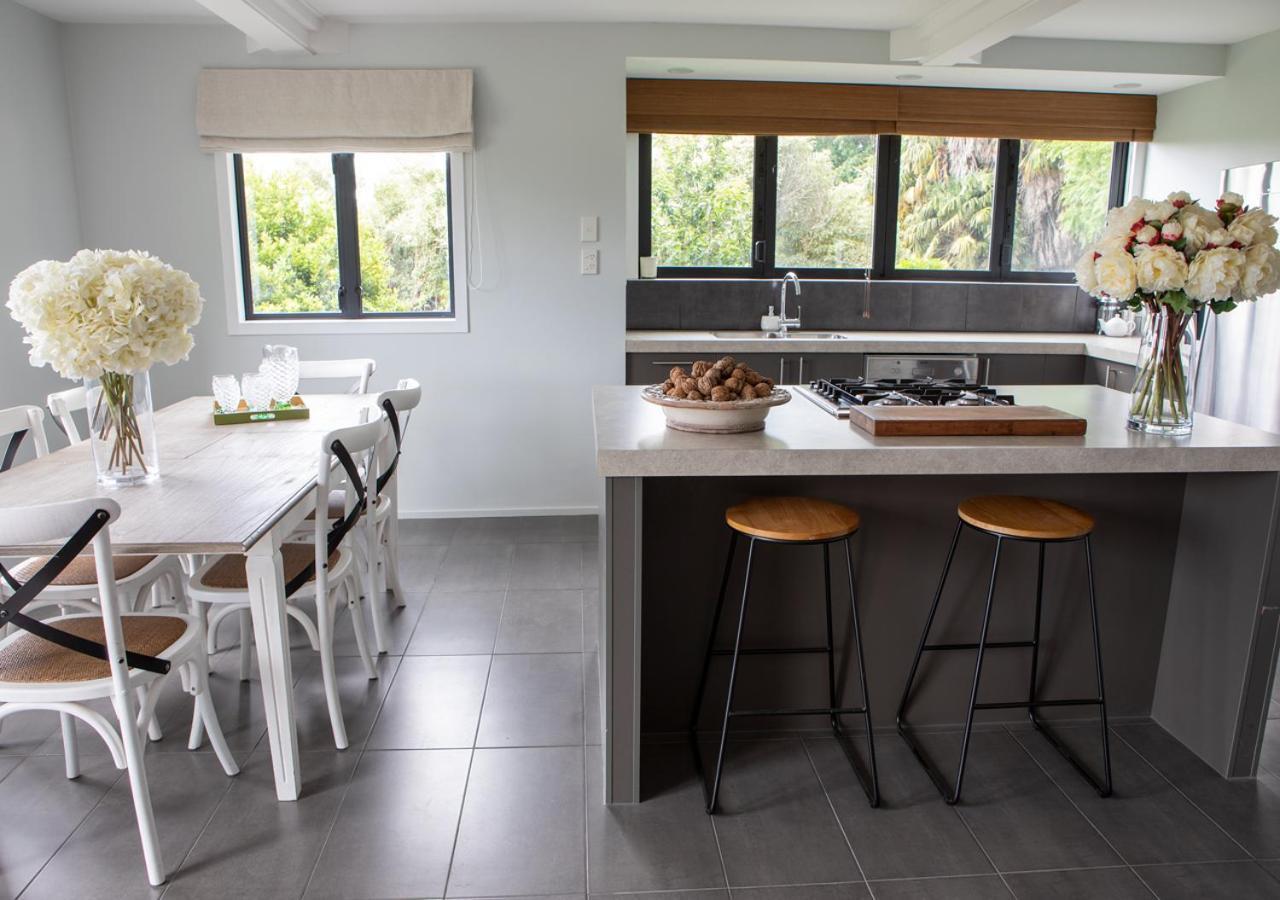 Black Walnut Cottage Havelock North Exterior foto